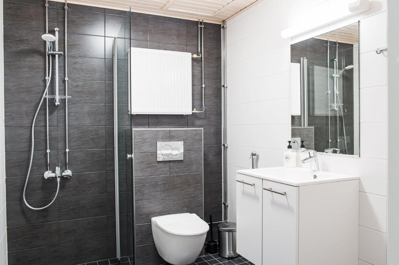 Forenom Serviced Apartments Vantaa Neilikkatie Buitenkant foto